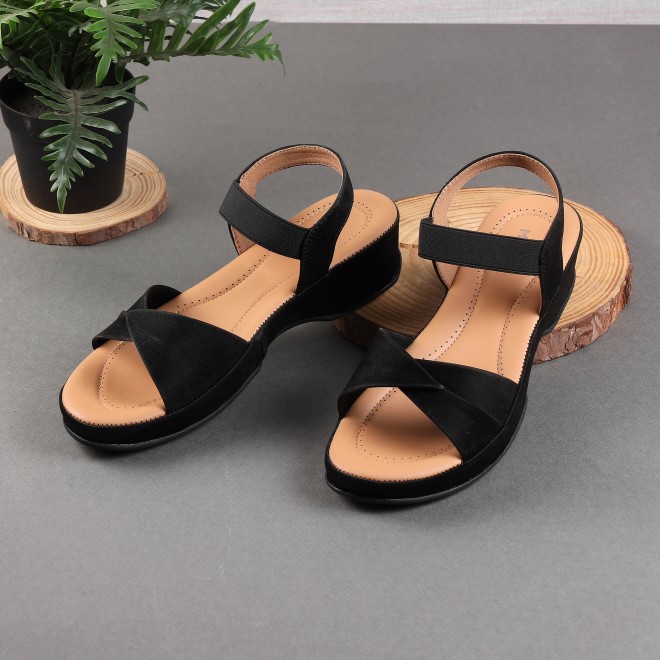 Women Black Casual Sandals