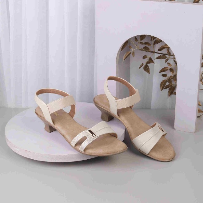 Mochi Women Beige Casual Sandals (SKU: 33-847-20-36)