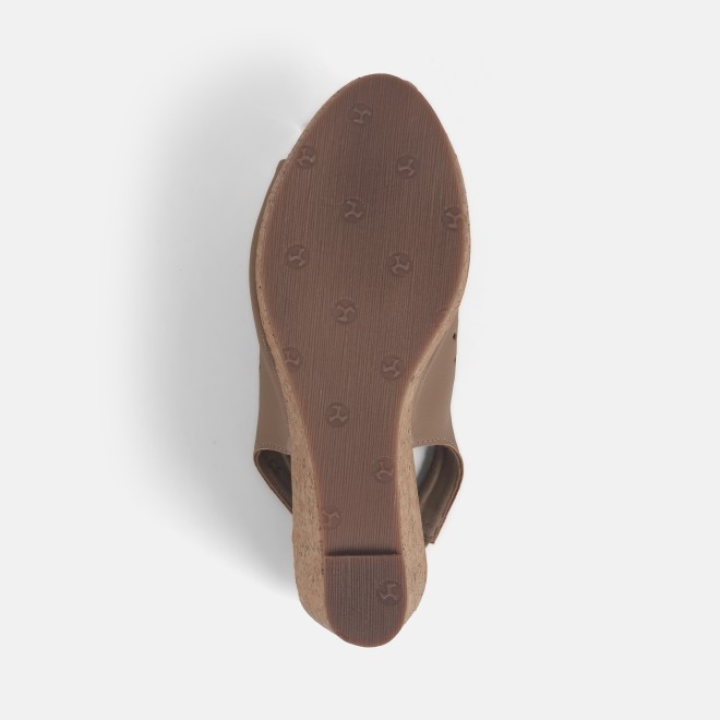 Mochi Women Beige Casual Sandals (SKU: 34-355-20-36)