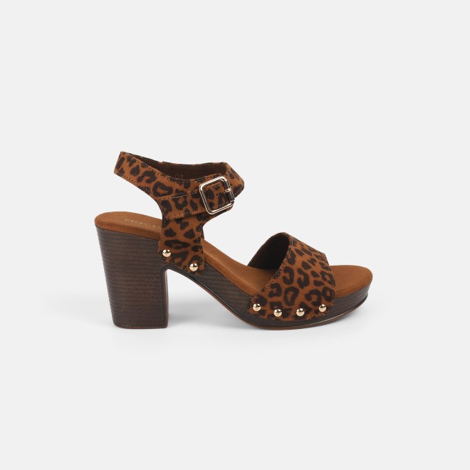 Mochi Women Tan Casual Sandals (SKU: 34-365-23-36)
