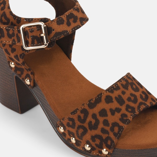 Mochi Women Tan Casual Sandals (SKU: 34-365-23-36)