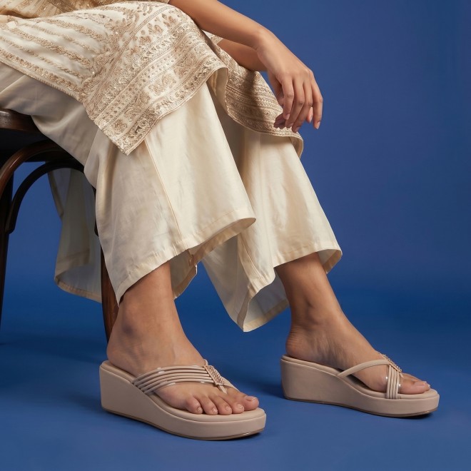 Mochi Women Beige Casual Slip Ons (SKU: 34-418-20-36)