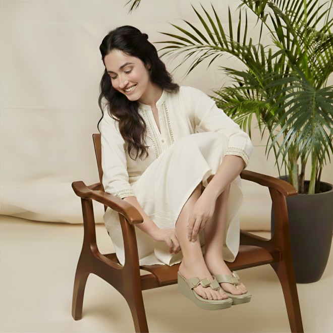 Mochi Women Green Casual Slippers (SKU: 34-425-21-37)