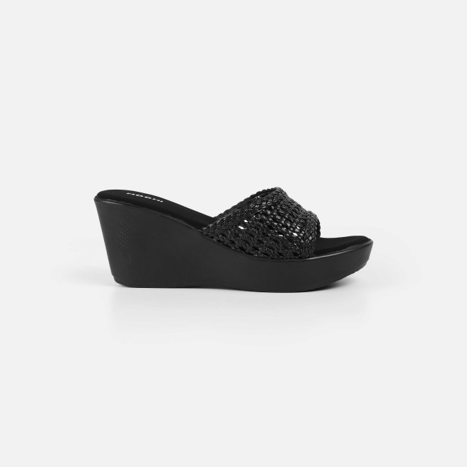Mochi Women Black Casual Slip Ons (SKU: 34-428-11-39)