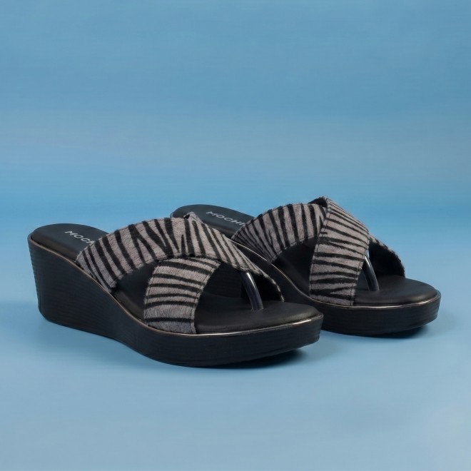 Mochi Women Black Casual Slip Ons
