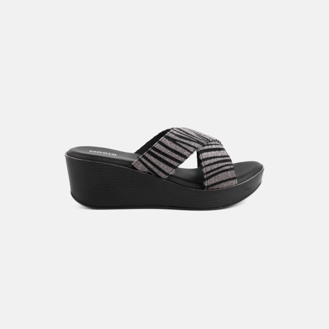 Mochi Women Black Casual Slip Ons (SKU: 34-437-11-36)