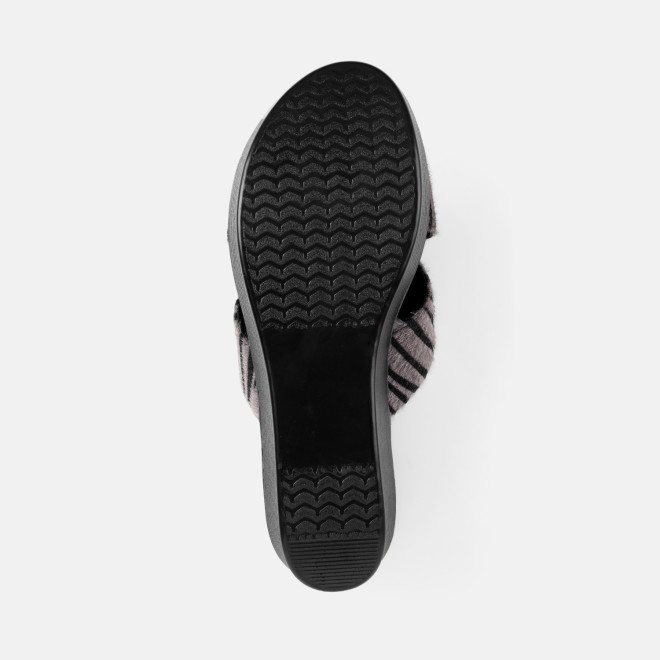 Mochi Women Black Casual Slip Ons (SKU: 34-437-11-36)