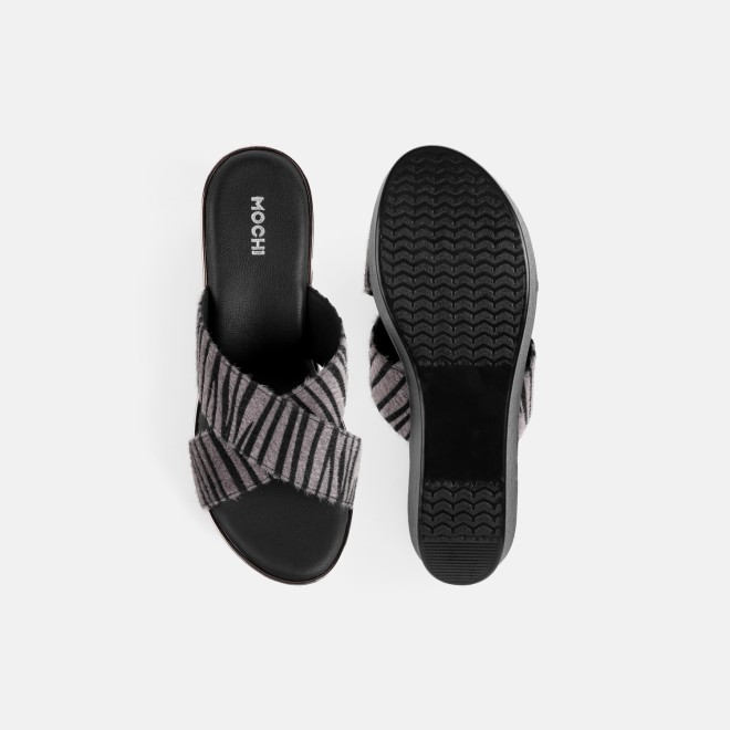 Mochi Women Black Casual Slip Ons (SKU: 34-437-11-36)