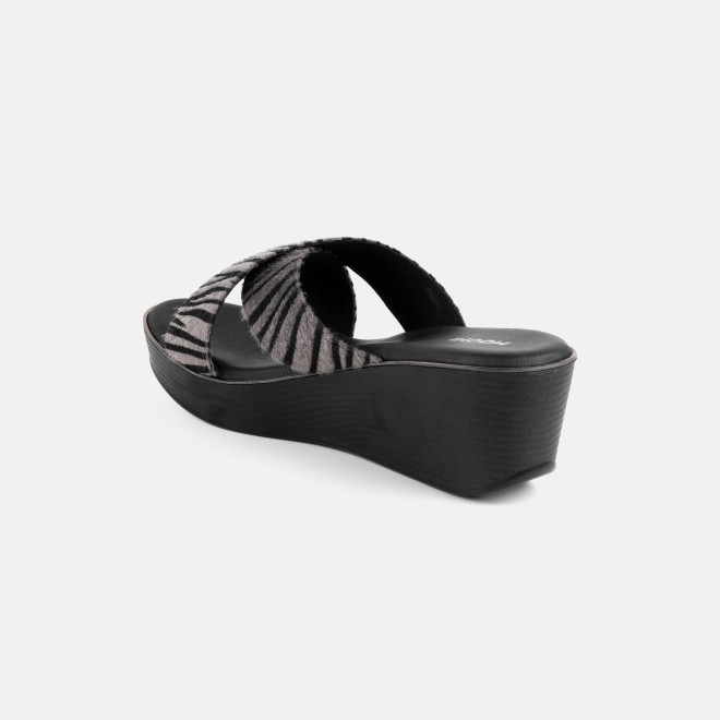 Mochi Women Black Casual Slip Ons (SKU: 34-437-11-36)