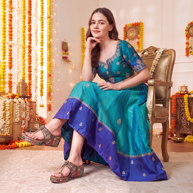 Mochi Women Antic-gold Ethnic Kolhapuris (SKU: 34-492-28-36)
