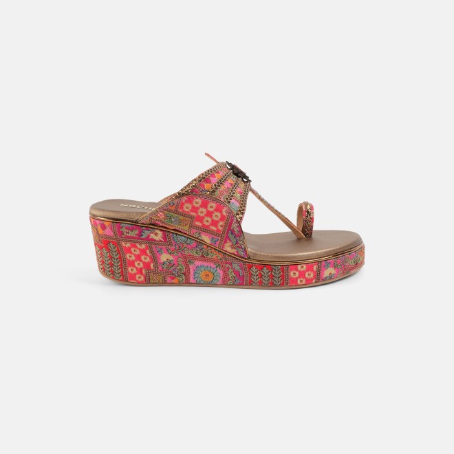 Mochi Women Rani-pink Ethnic Kolhapuris (SKU: 34-492-48-35)