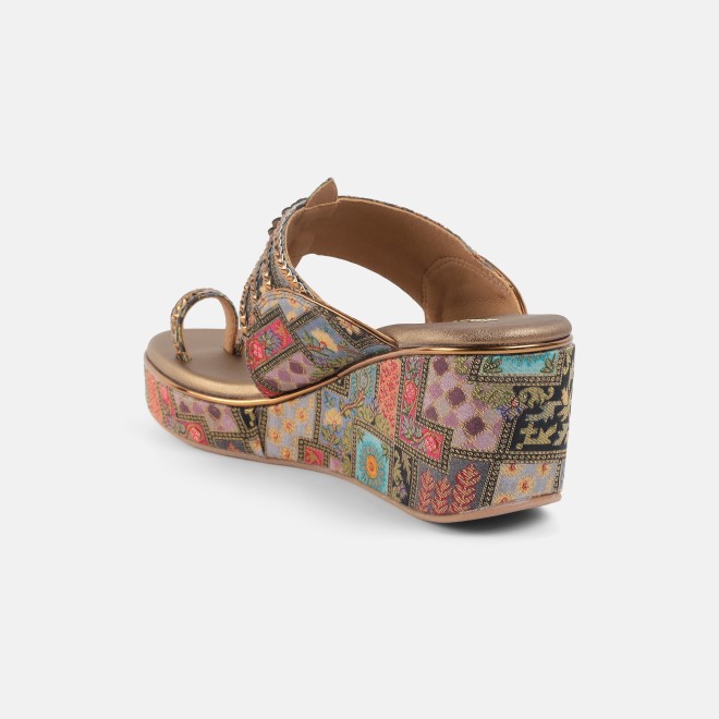Mochi Women Antic-gold Ethnic Kolhapuris (SKU: 34-492-28-36)