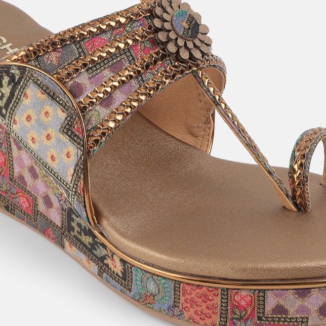 Mochi Women Antic-gold Ethnic Kolhapuris (SKU: 34-492-28-36)