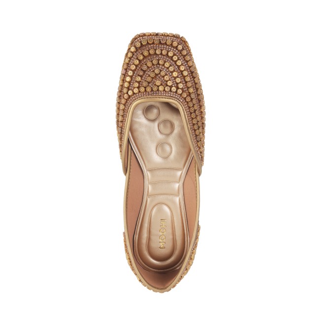 Mochi Women Antique-Gold Ethnic Jutis (SKU: 35-1620-28-36)