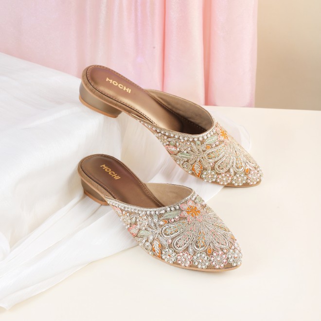 Mochi Women Antique-Gold Wedding Jutis