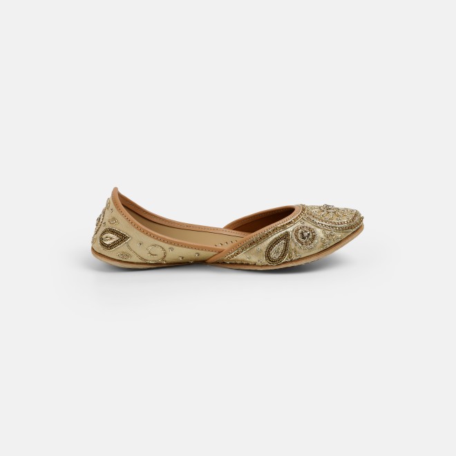 Mochi Women Antic-gold Ethnic Jutis (SKU: 35-1827-28-36)