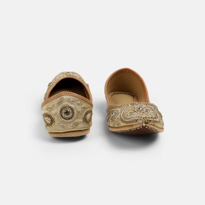 Mochi Women Antic-gold Ethnic Jutis (SKU: 35-1827-28-36)