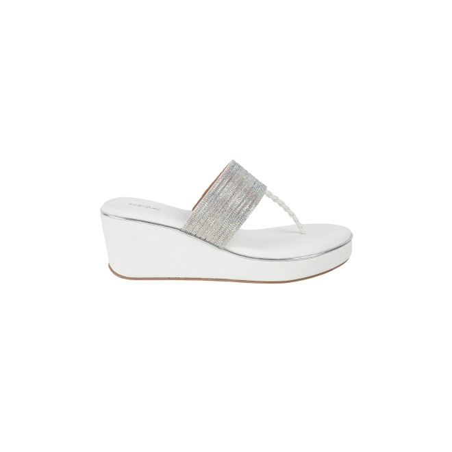 Mochi Women White Ethnic Slip Ons (SKU: 35-1986-16-36)