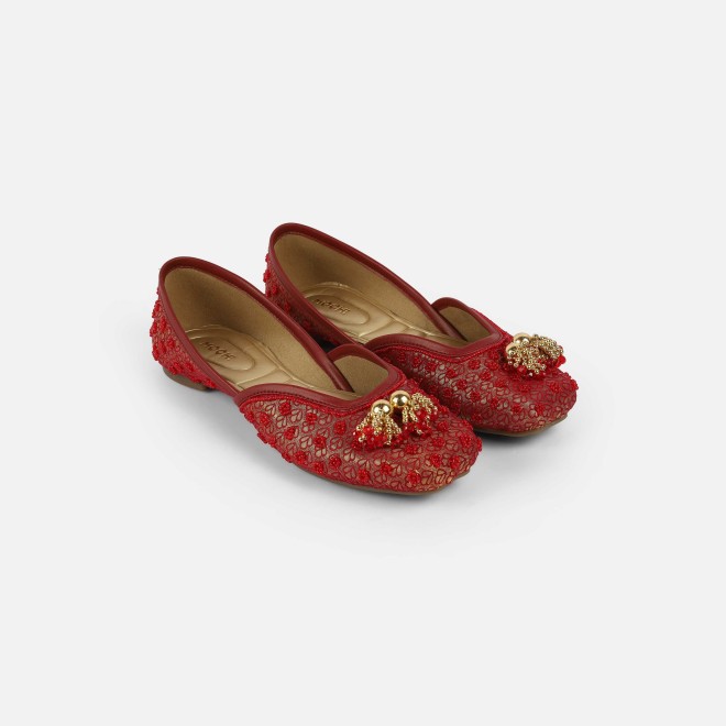 Mochi Women Maroon Ethnic Jutis (SKU: 35-2516-44-36)