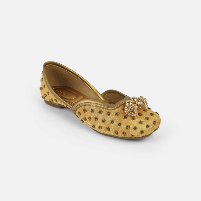 Mochi Women Gold Ethnic Jutis (SKU: 35-2516-15-36)