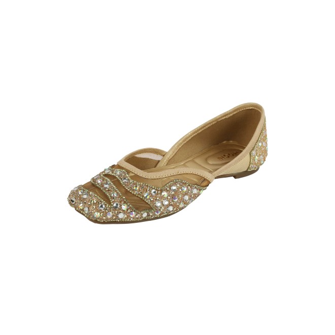 Mochi Women Gold Ethnic Jutis (SKU: 35-2517-15-36)