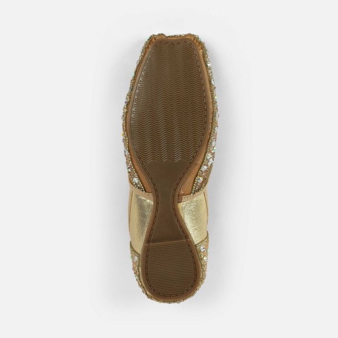 Mochi Women Gold Ethnic Jutis (SKU: 35-2517-15-36)