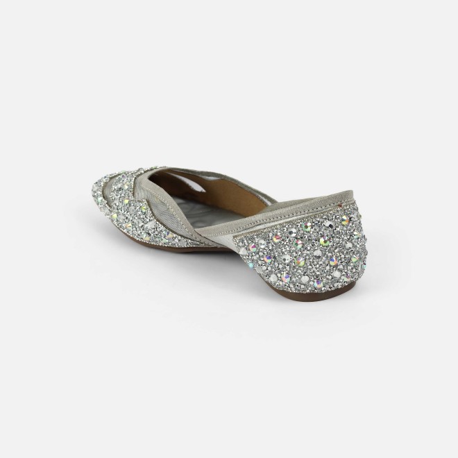 Mochi Women Silver Ethnic Jutis (SKU: 35-2517-27-36)