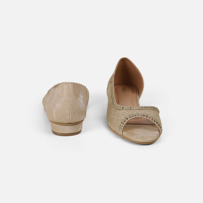Mochi Women Gold Ethnic Sandals (SKU: 35-2598-15-36)