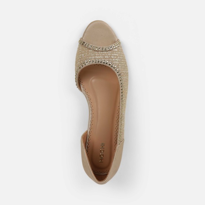 Mochi Women Gold Ethnic Sandals (SKU: 35-2598-15-36)