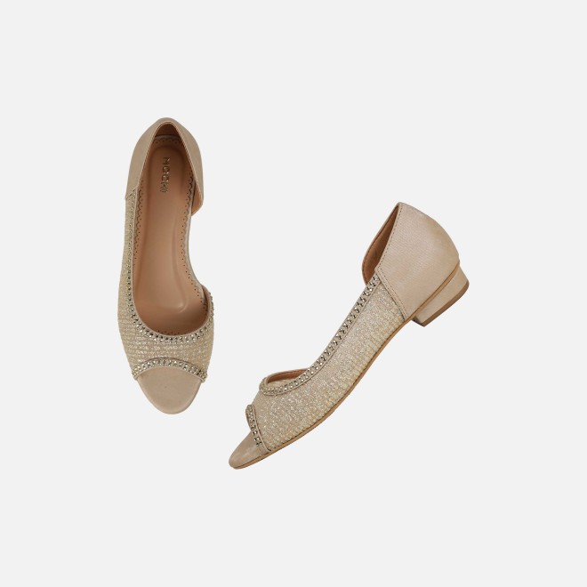 Mochi Women Gold Ethnic Sandals (SKU: 35-2598-15-36)