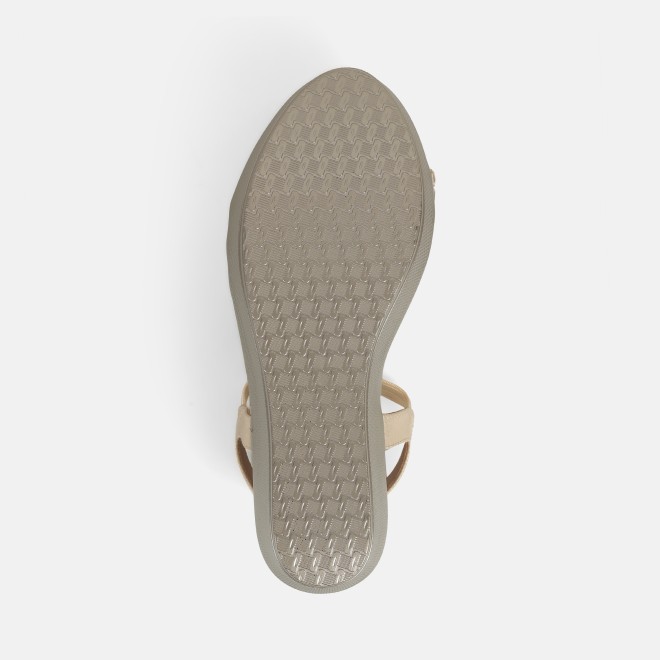Mochi Women Gold Party Sandals (SKU: 35-902059-15-36)