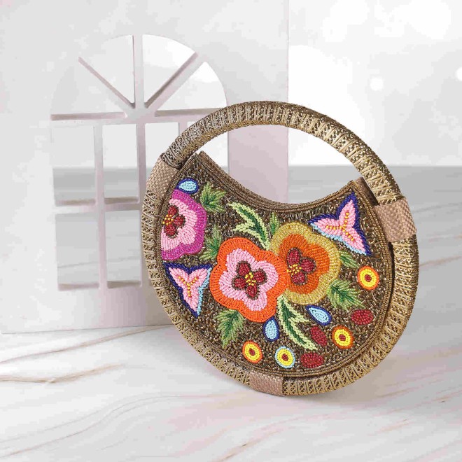 Mochi Women Antique Gold Ethnic-Wedding Clutches (SKU: 38-102-28-10) Mochi Women Antique Gold Ethnic-Wedding Clutches (SKU: 38-102-28-10)