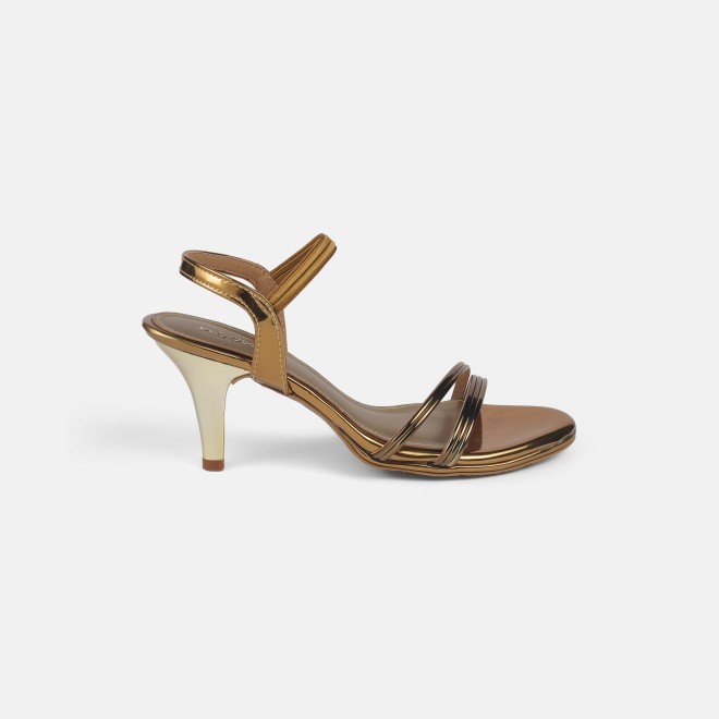 Mochi Women Antic-gold Casual Sandals (SKU: 40-102-28-36)