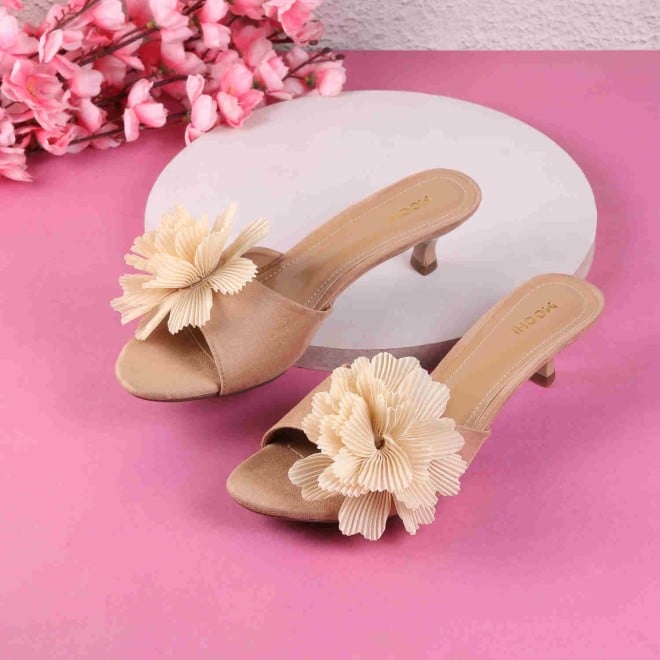 Mochi Women Beige Casual Mules (SKU: 40-241-20-38)