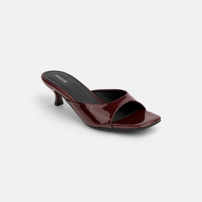 Mochi Women Maroon Casual Slip Ons (SKU: 40-2476-44-36)