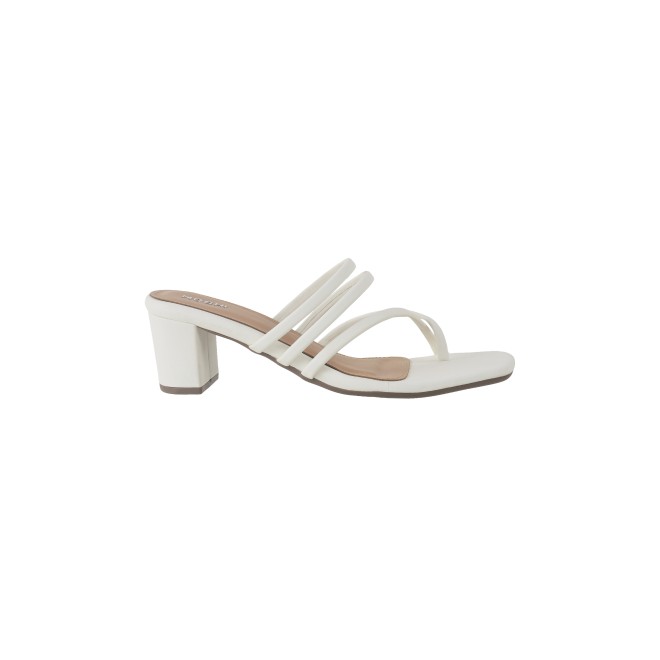 Mochi Women White Casual Slip Ons (SKU: 40-343-16-36)