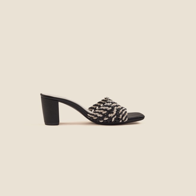 Mochi Women Black Casual Slip Ons (SKU: 40-344-11-36)