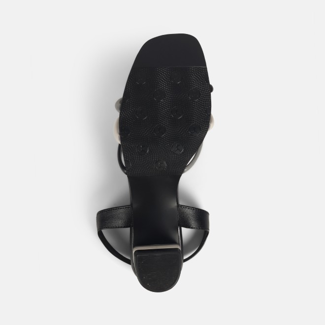 Mochi Women Black Casual Sandals (SKU: 40-352-11-37)