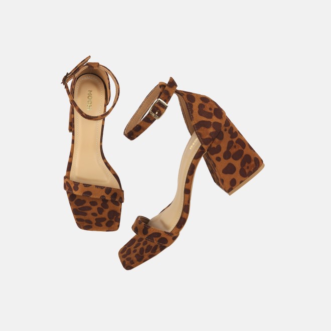 Mochi Women Tan Party Sandals (SKU: 40-358-23-37)
