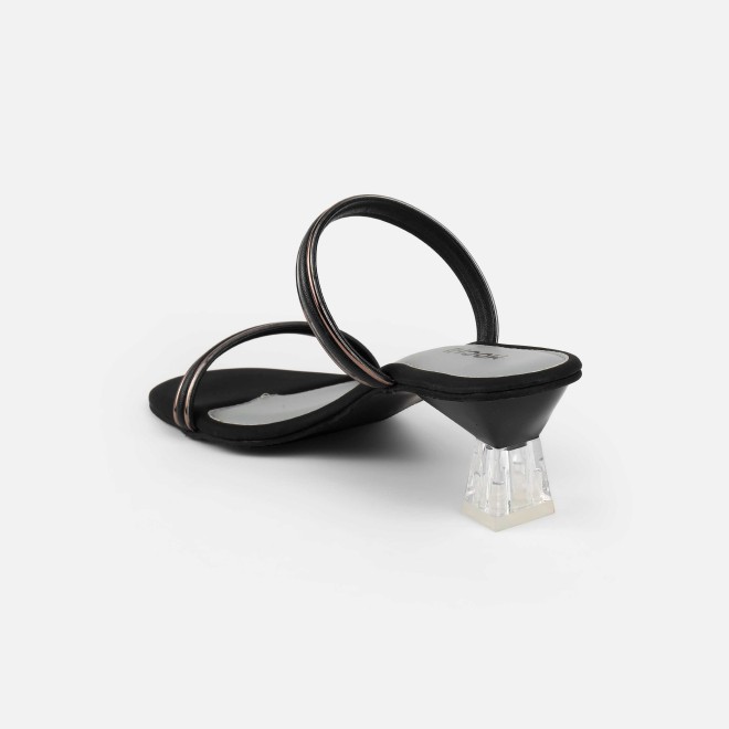 Mochi Women Black Casual Slip Ons (SKU: 40-402-11-36)