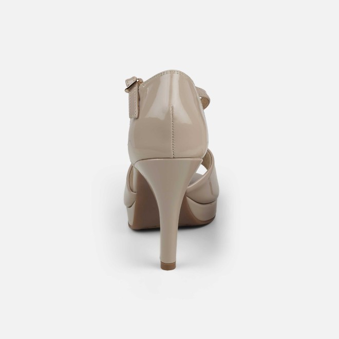 Mochi Women Beige Formal Sandals (SKU: 40-425-20-36)