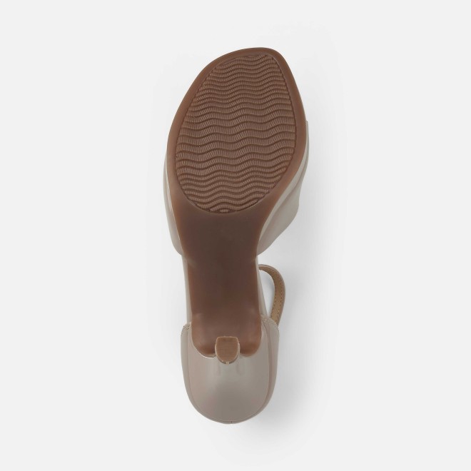 Mochi Women Beige Formal Sandals (SKU: 40-425-20-36)