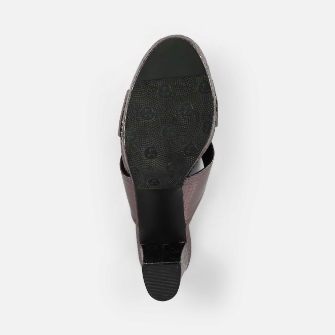 Mochi Women Gun-metal Casual Slip Ons (SKU: 40-441-29-36)