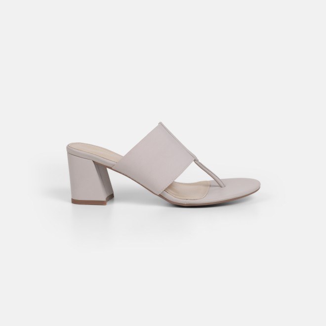 Mochi Women Off-white Casual Slip Ons (SKU: 40-442-66-36)