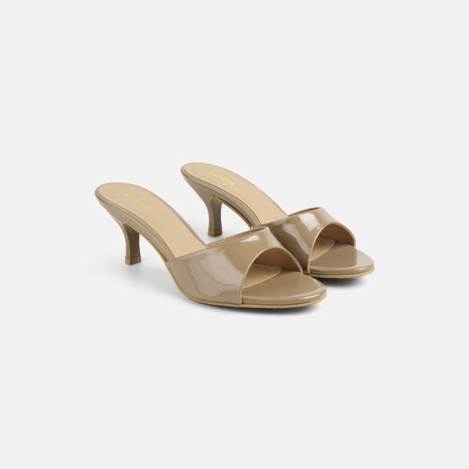 Mochi Women Beige Casual Slip Ons (SKU: 40-449-20-36)