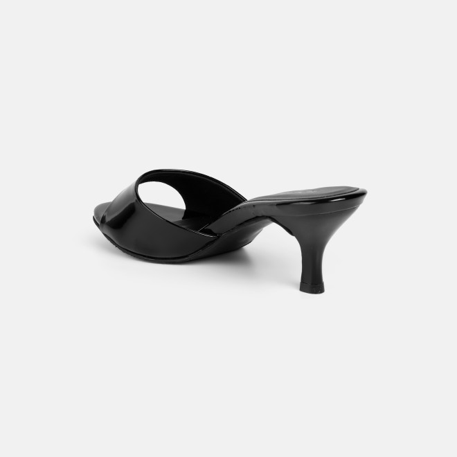 Mochi Women Black Casual Slip Ons (SKU: 40-449-11-36)