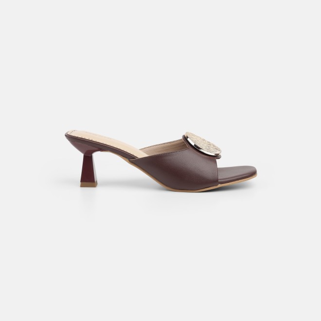 Mochi Women Brown Casual Slip Ons (SKU: 40-461-12-36)
