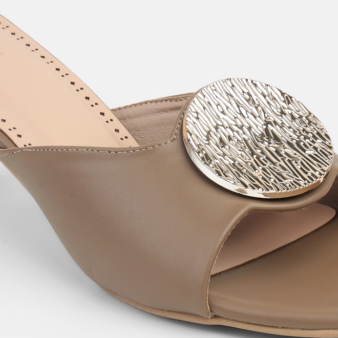 Mochi Women Beige Casual Slip Ons (SKU: 40-461-20-36)