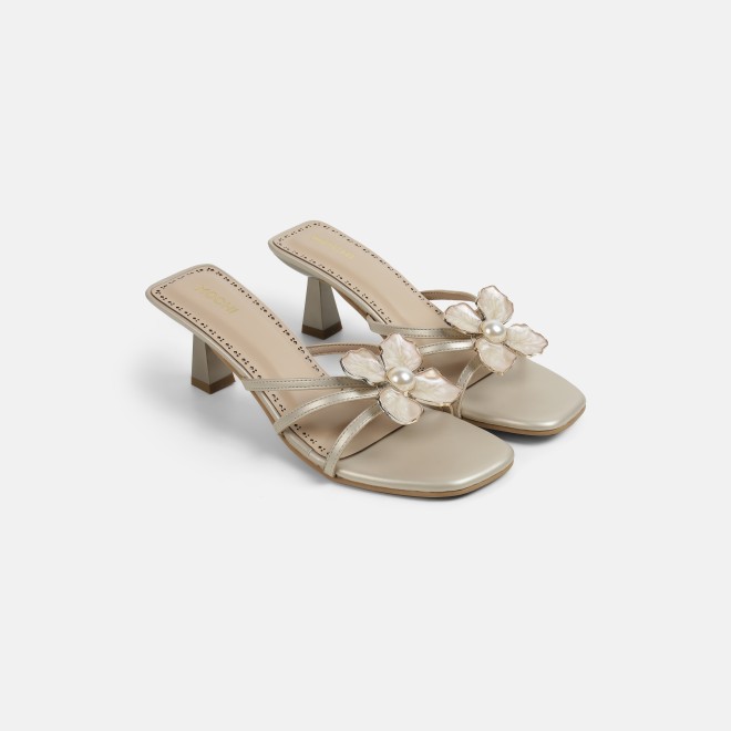 Mochi Women Gold Casual Slip Ons (SKU: 40-462-15-36)