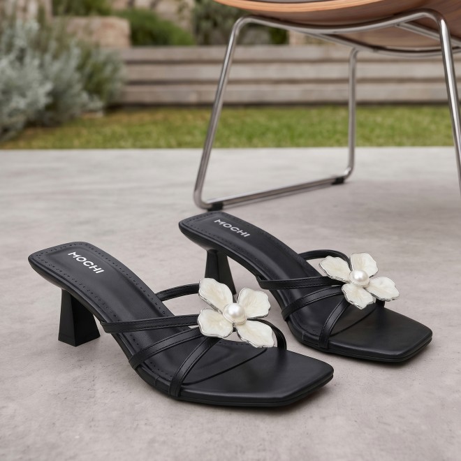 Mochi Women Black Casual Slip Ons (SKU: 40-462-11-36)